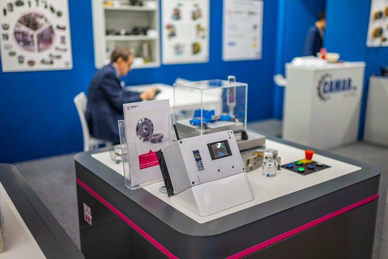 Sistema di bloccaggio con controllo della pressione senza fili