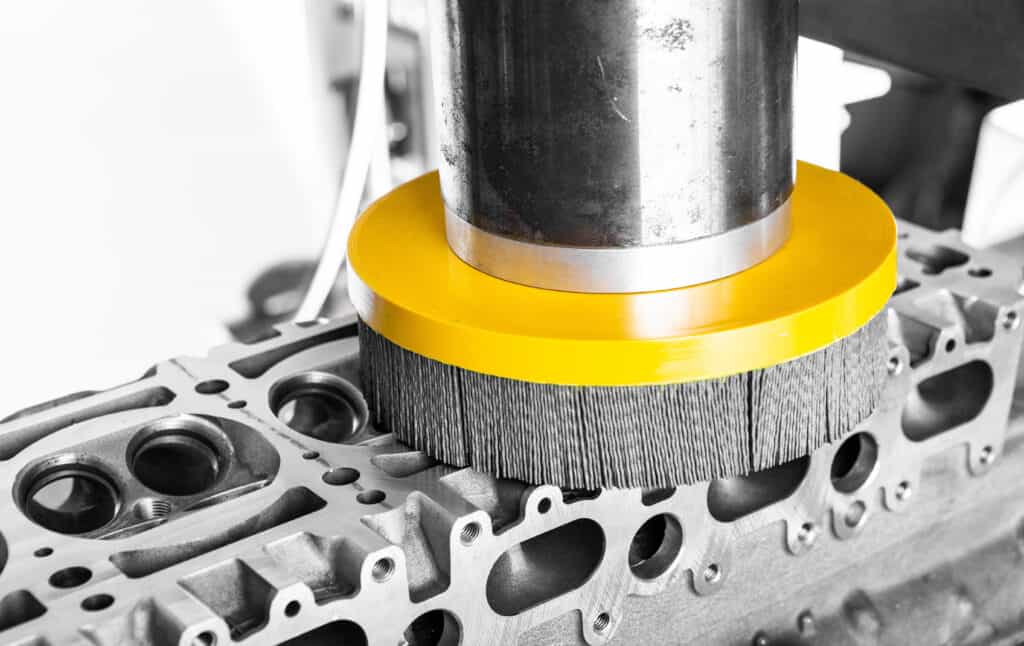 Spazzola ATB su una testata motore