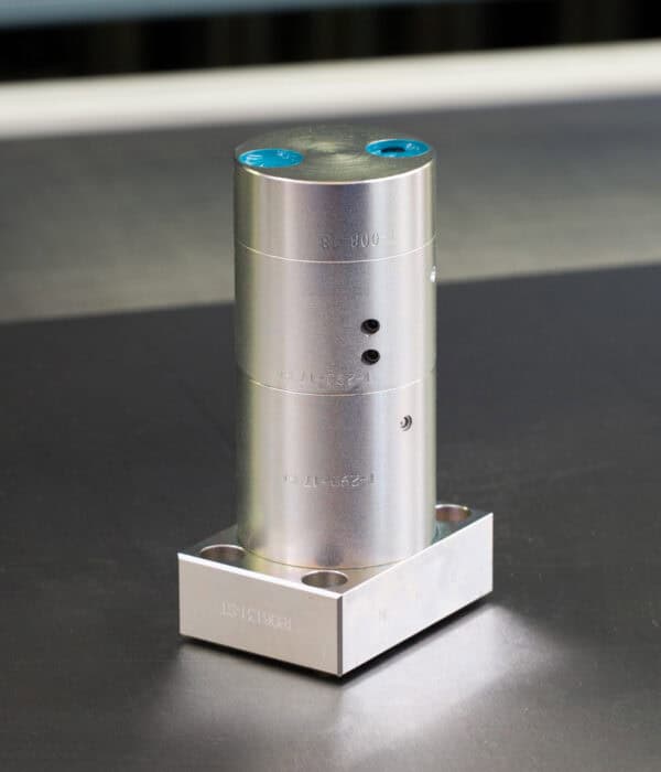 Moltiplicatore di pressione a flangia HC3-D